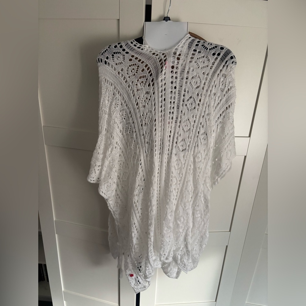 House of Harlow 2 Piece Beach Set White Crochet Cover Up and Beach Hat NWT